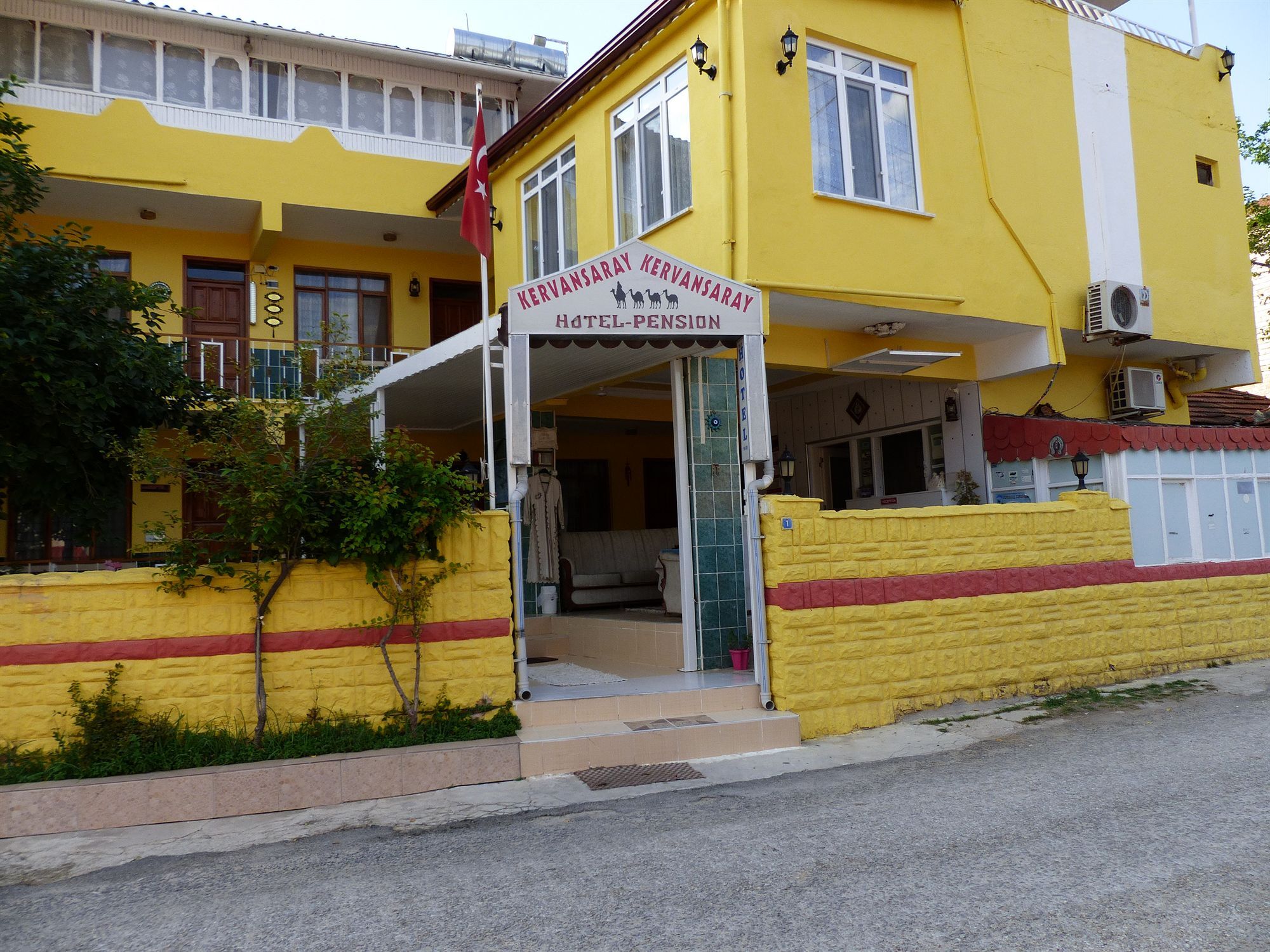 Kervansaray Hotel Памуккале Екстериор снимка